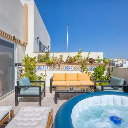 Apartmán Charming 3 Bedroom With Jacuzzi And Terrace Near Mcar1-2 Msida