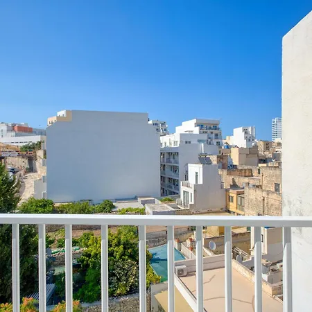 Charming 3 Bedroom With Jacuzzi And Terrace Near Mcar1-2 Apartmán *