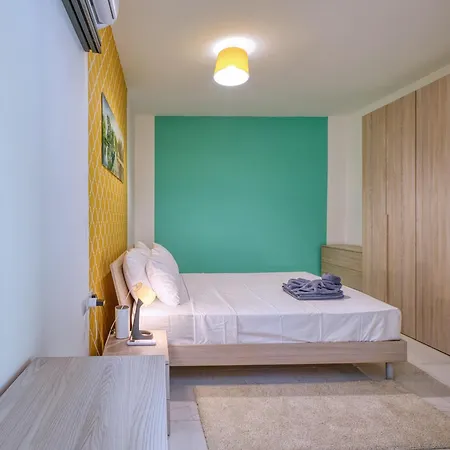 Apartmán Charming 3 Bedroom With Jacuzzi And Terrace Near Mcar1-2 Msida