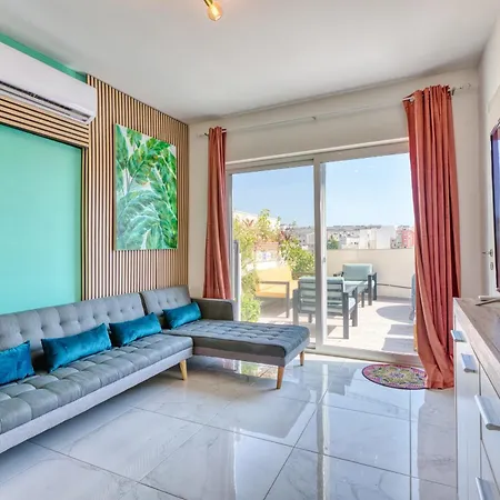 Charming 3 Bedroom With Jacuzzi And Terrace Near Mcar1-2 *